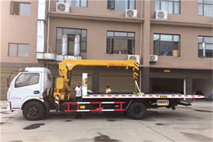 伊川附近汽车轮胎更换