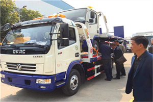 伊川汽车道路救援拖车价格